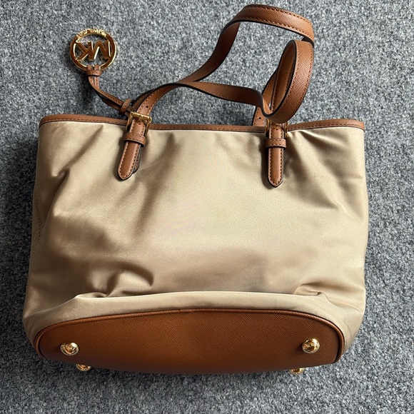 Michael Kors Tan and Brown Women's Bag - Picture 8 of 9